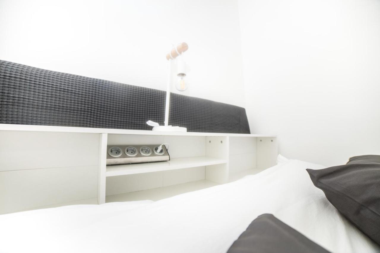 City Centre Hidden Gem! Apartment For Up To 3 People Brüssel Exterior foto