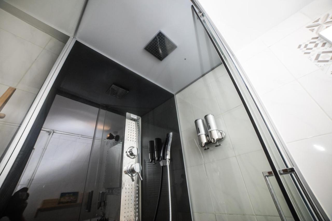 City Centre Hidden Gem! Apartment For Up To 3 People Brüssel Exterior foto