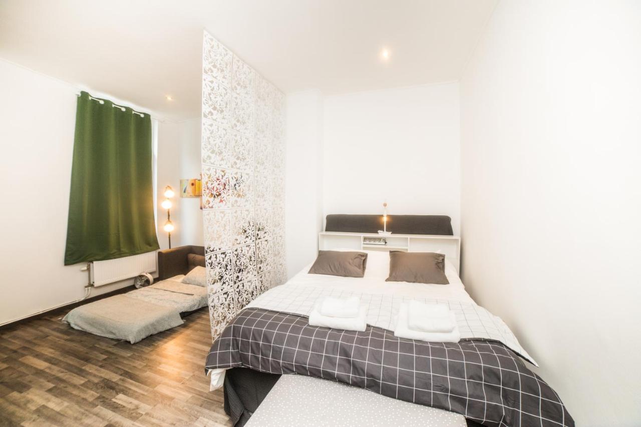 City Centre Hidden Gem! Apartment For Up To 3 People Brüssel Exterior foto