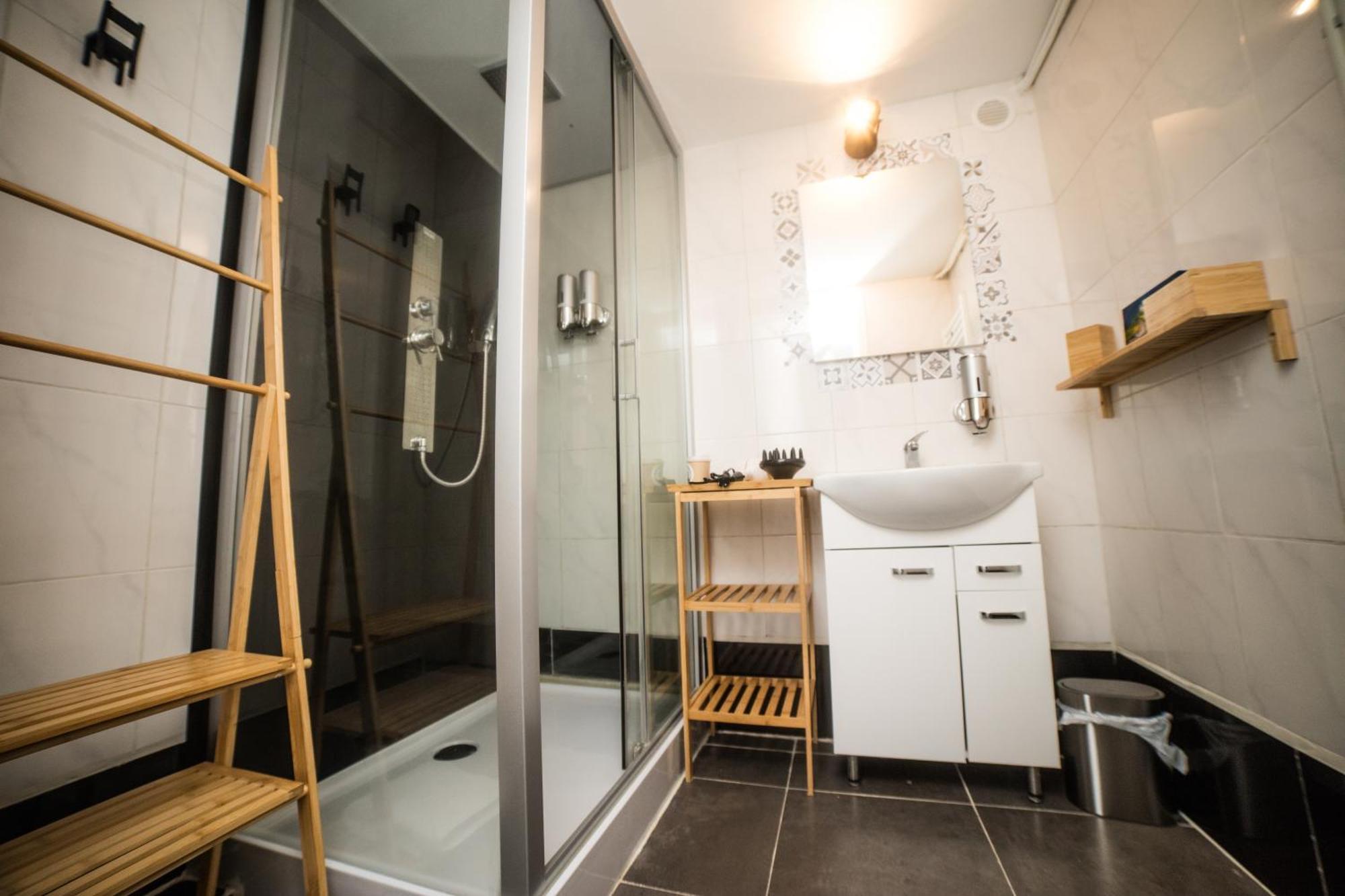 City Centre Hidden Gem! Apartment For Up To 3 People Brüssel Exterior foto
